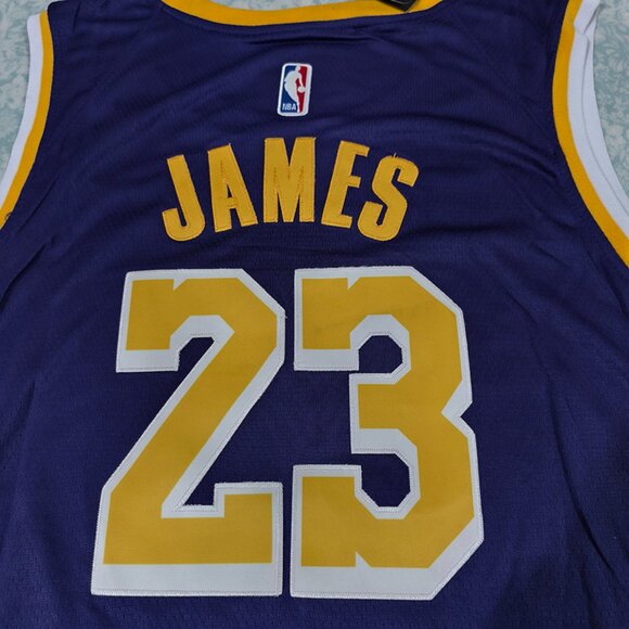 NBA Los Angeles Lakers LeBron James #23 Jersey - Picture 6 of 6